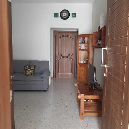 Private Bedroom With Balcony In Swatar Accommodatie bij particulieren