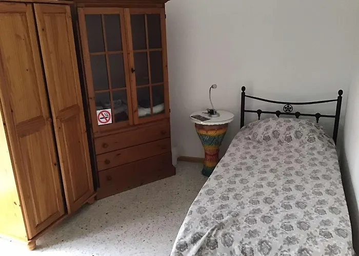 Private Bedroom With Balcony In Swatar